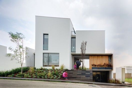 Casa moderna, meta de compra de vivienda con un plan de ahorro